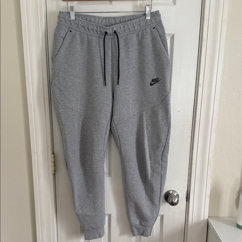 Nike Tech Fleece Big Kids Gray Joggers